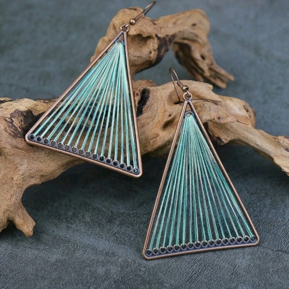 🥂🌟Bronze/Green Alloy geometric earrings - Picture 6 of 7